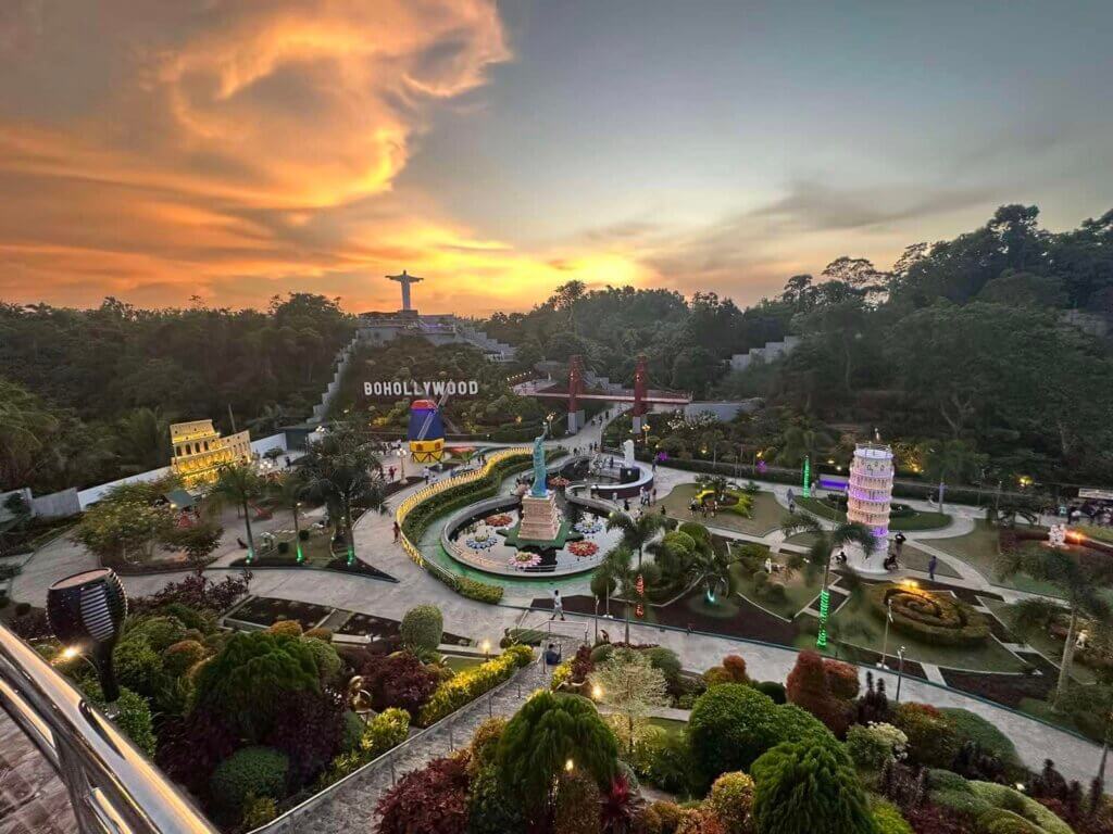sikatuna's mirror of the world landscape photo